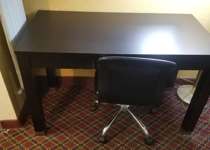 Hotel 2 Queen Beds Hotel Room 208 Wi-Fi Room Booking