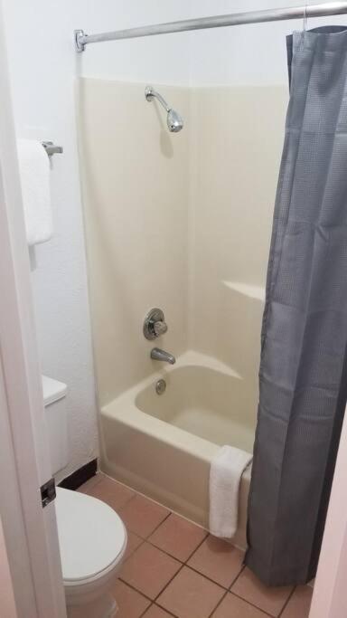 Apartment 2 Queen Beds 208 Wi-fi Stillwater